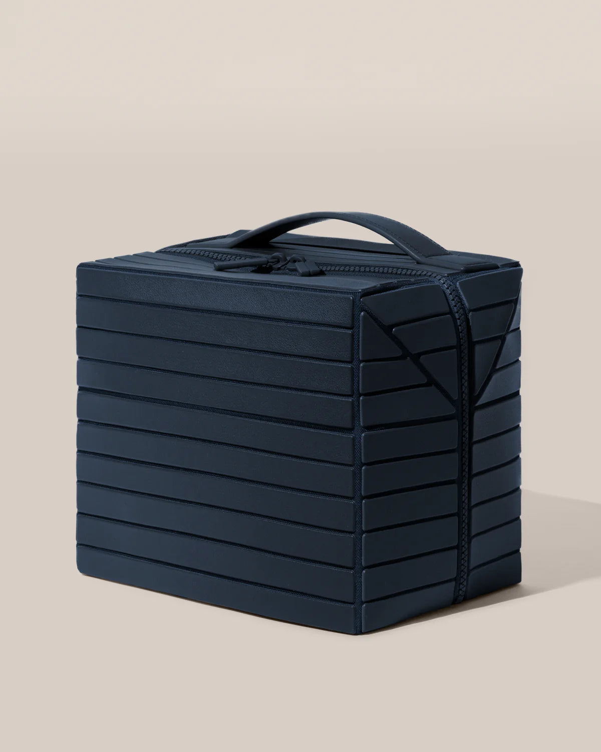 𝐘𝐨𝐮𝐫𝐌𝐚𝐠™ Premium Deri Valiz Tipi Makyaj Organizatörü
